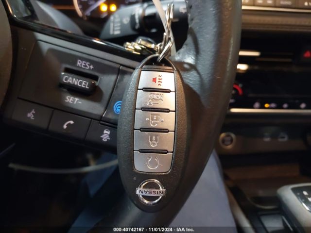 5N1AT3BB7MC754461 Nissan Rogue Sv Intelligent Awd