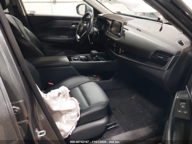 5N1AT3BB7MC754461 Nissan Rogue Sv Intelligent Awd