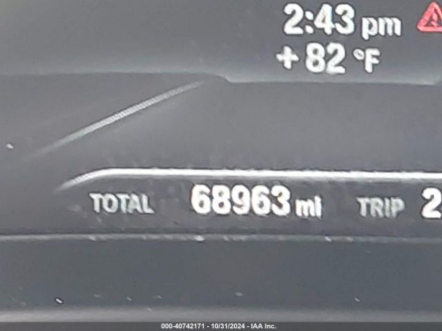 5UXTR7C57KLF30049 BMW X3 Sdrive30i