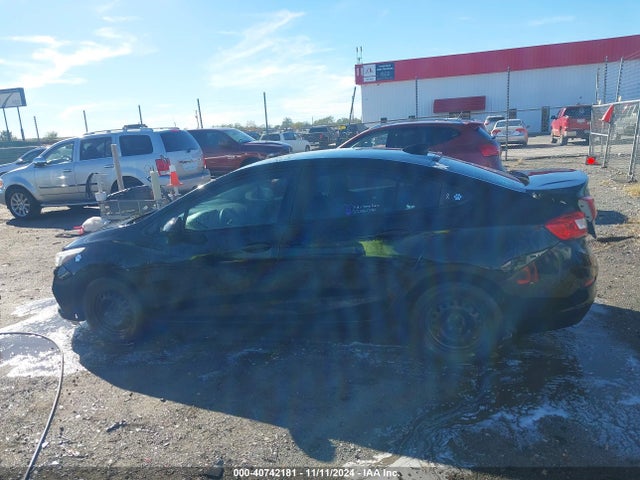 Chevrolet Cruze Ls Auto 2017 1G1BC5SM4H7231699 Image 14