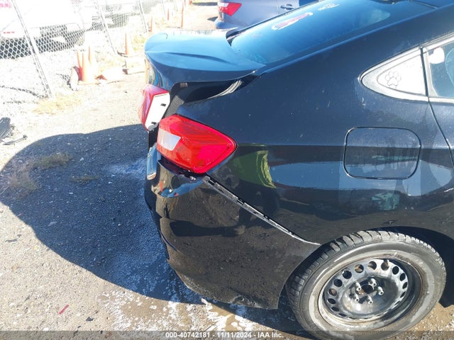 Chevrolet Cruze Ls Auto 2017 1G1BC5SM4H7231699 Image 17