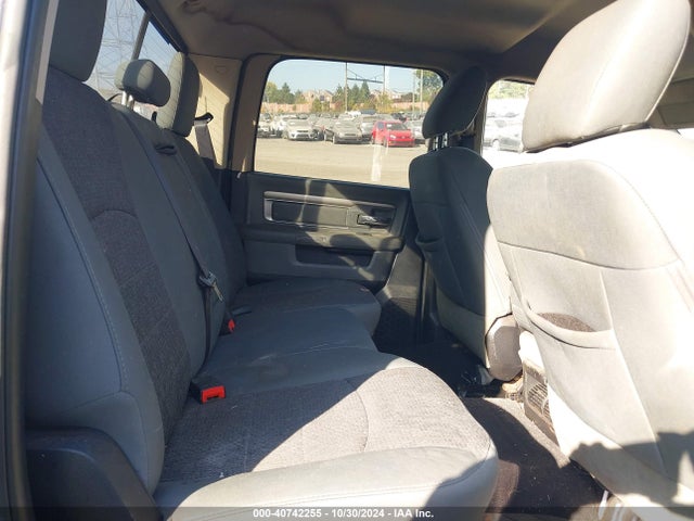 3C6RR7LT7GG214704 RAM 1500 Big Horn