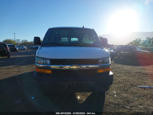 Chevrolet Express 2500 Work Van 2019 1GCWGBFP3K1175622 Image 12