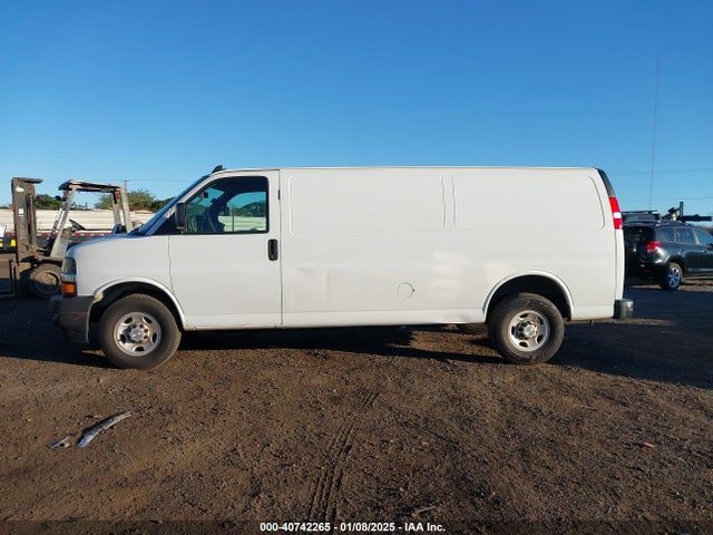 Chevrolet Express 2500 Work Van 2019 1GCWGBFP3K1175622 Image 14