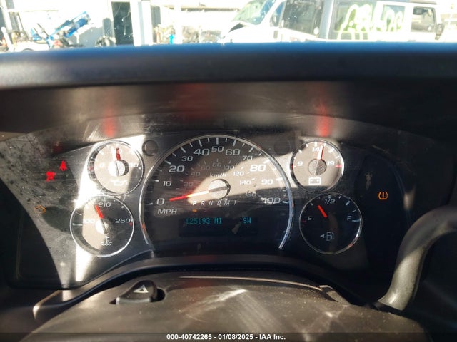 Chevrolet Express 2500 Work Van 2019 1GCWGBFP3K1175622 Image 7