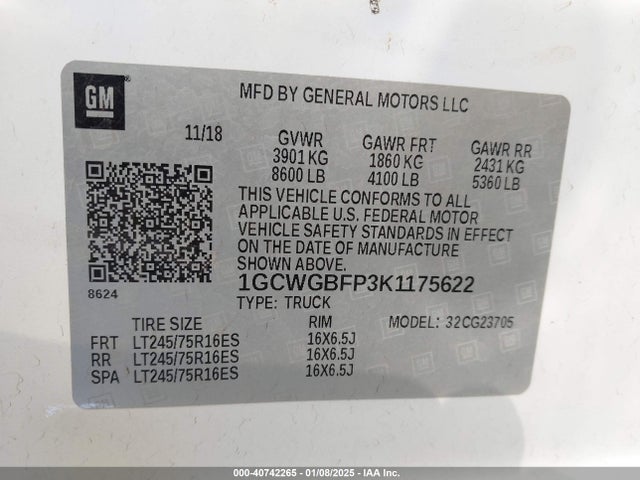 Chevrolet Express 2500 Work Van 2019 1GCWGBFP3K1175622 Image 9