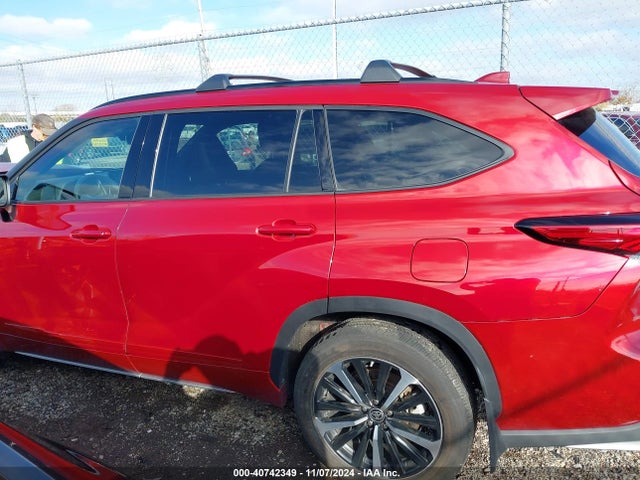 Toyota Highlander Xse 2022 5TDLZRBH4NS257810 Image 14