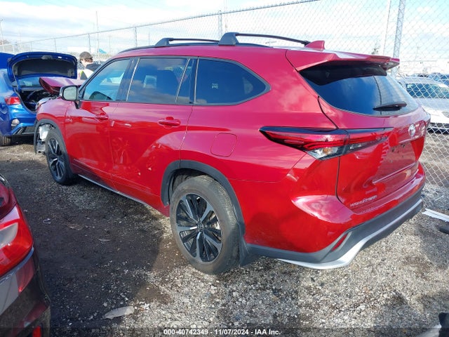 Toyota Highlander Xse 2022 5TDLZRBH4NS257810 Image 3