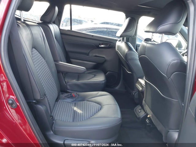 Toyota Highlander Xse 2022 5TDLZRBH4NS257810 Image 8