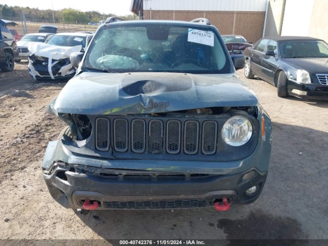 ZACCJBCT8FPC33770 Jeep Renegade Trailhawk