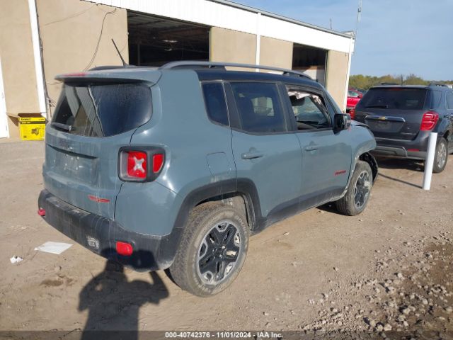 ZACCJBCT8FPC33770 Jeep Renegade Trailhawk