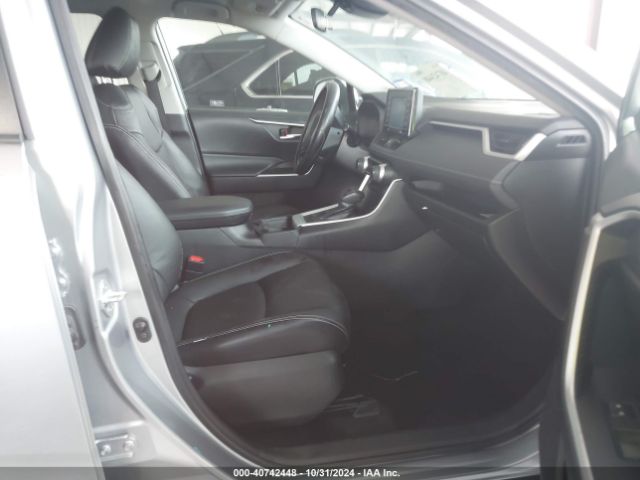 2T3W1RFV4MC086124 Toyota Rav4 Xle