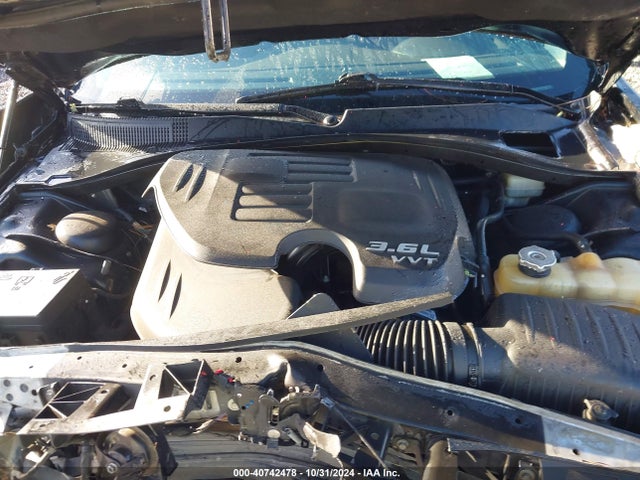 2C3CCAEG8FH766857 Chrysler 300C