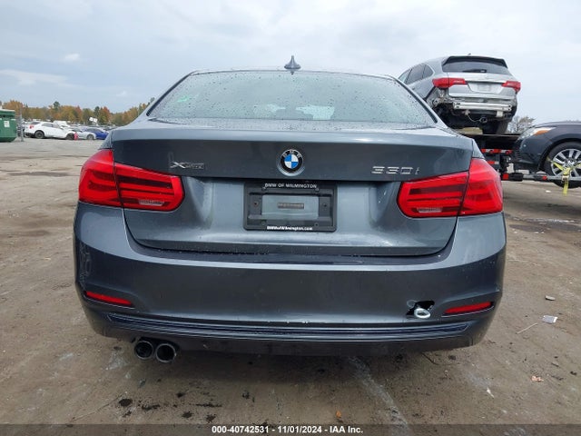 BMW 330i Xdrive 2018 WBA8D9G52JNU67564 Image 16