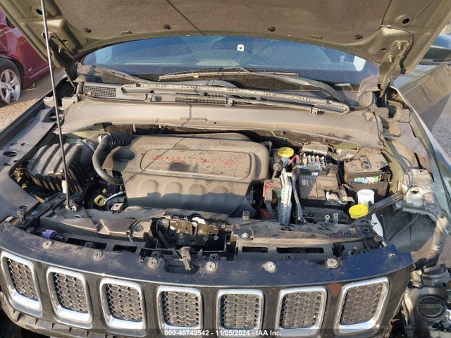 3C4NJCCB0JT462290 Jeep Compass Limited Fwd