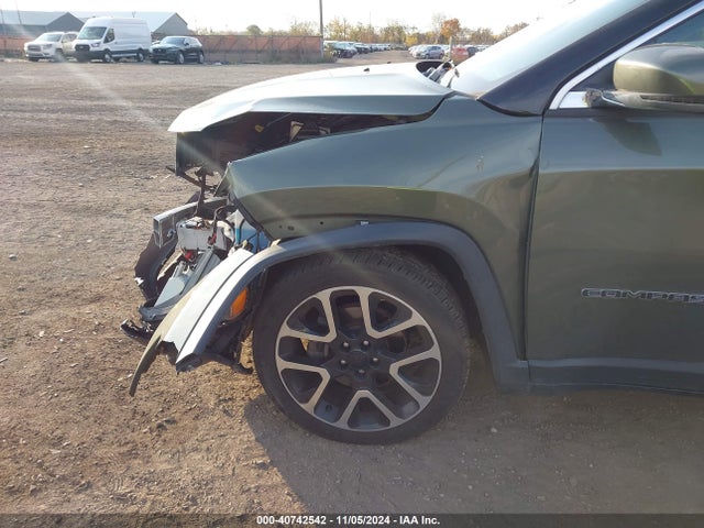 3C4NJCCB0JT462290 Jeep Compass Limited Fwd