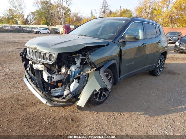 3C4NJCCB0JT462290 Jeep Compass Limited Fwd