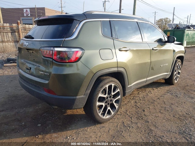 3C4NJCCB0JT462290 Jeep Compass Limited Fwd