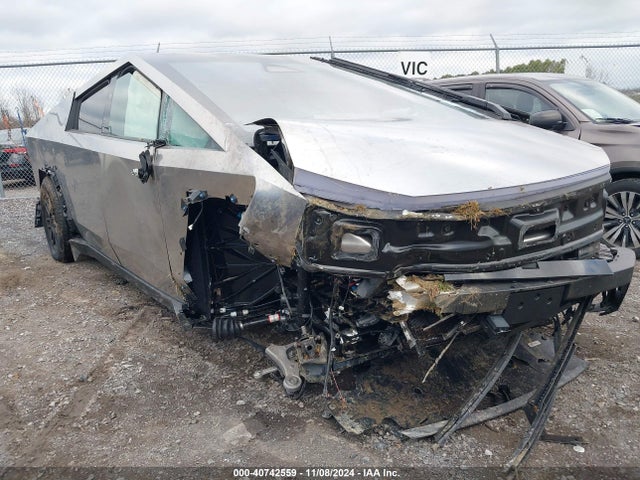 2024 TESLA CYBERTRUCK 7G2CEHEEXRA035106 Photo 0