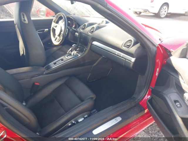 WP0CB2A85HS241138 Porsche 718 Boxster S