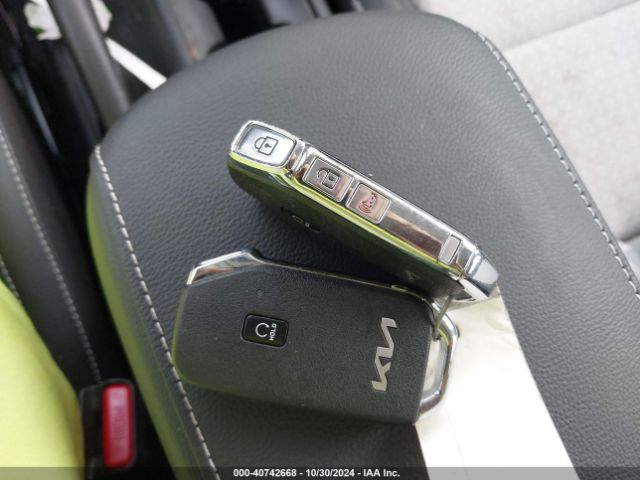 KNDJ53AU3P7209470 KIA Soul Gt-line