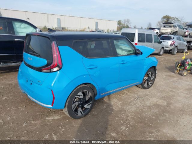 KNDJ53AU3P7209470 KIA Soul Gt-line