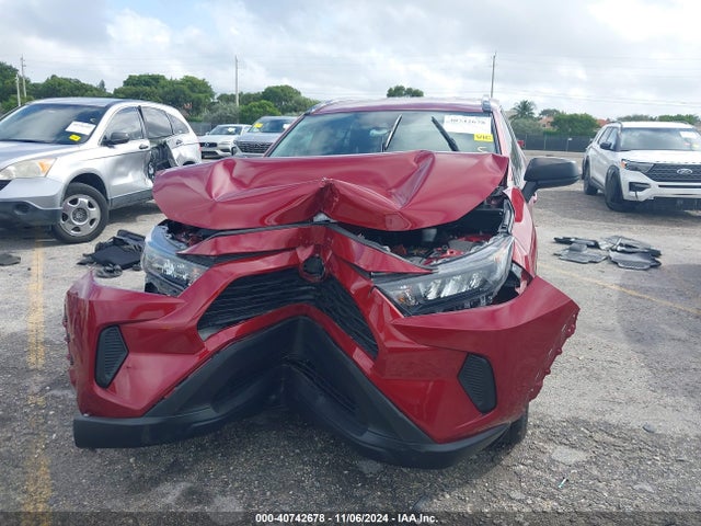 Toyota RAV4 LE 2020 2T3H1RFV5LC040132 Image 12