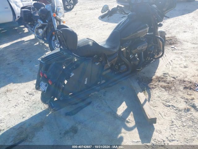 2020 HARLEY-DAVIDSON FLHXS 1HD1KRP17LB668550 Photo 3