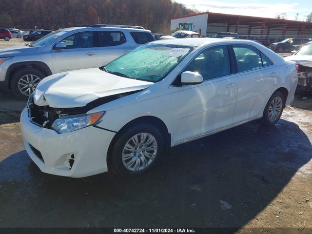 Toyota CAMRY LE 2014 4T1BF1FK9EU390341 Image 2