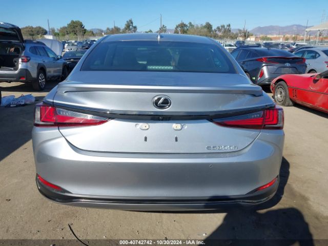 58ABA1C15RU040035 Lexus Es 300h F Sport Handling
