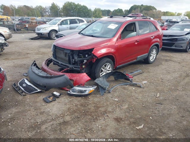 KIA Sorento Lx V6 2015 5XYKT4A71FG560552 Image 2