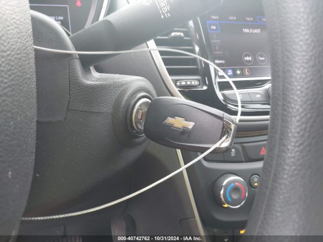 3GNCJKSB8LL186020 Chevrolet Trax Fwd Ls