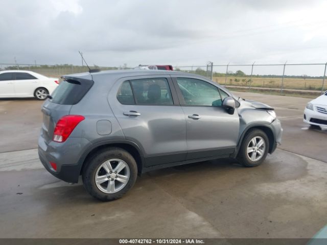 3GNCJKSB8LL186020 Chevrolet Trax Fwd Ls