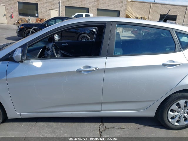 Hyundai ACCENT SE 2017 KMHCT5AE1HU344805 Image 15