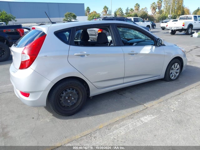 Hyundai ACCENT SE 2017 KMHCT5AE1HU344805 Image 4