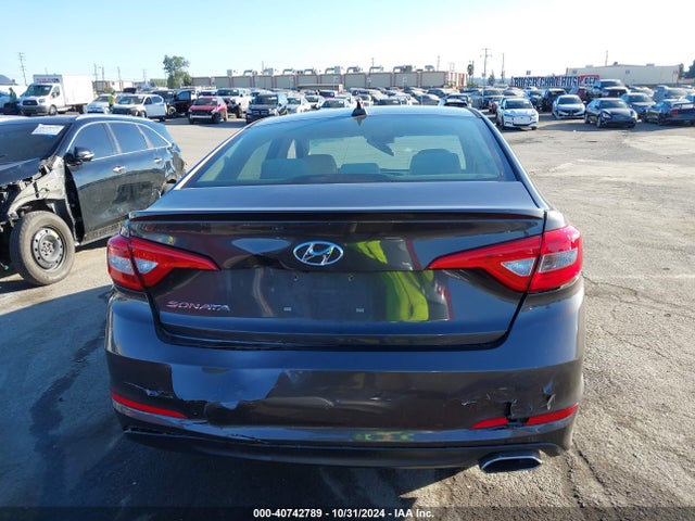Hyundai SONATA SE 2015 5NPE24AF7FH199800 Image 16
