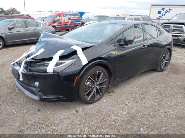 Toyota Prius Xle Awd-e 2024 JTDADABU5R3015605 Image 2