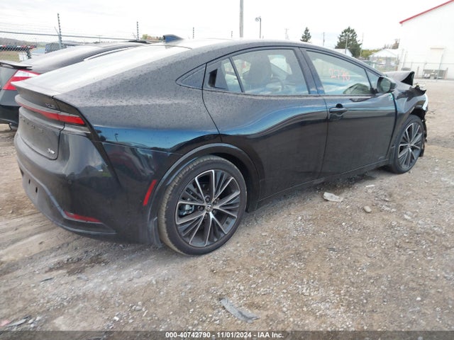 Toyota Prius Xle Awd-e 2024 JTDADABU5R3015605 Image 4