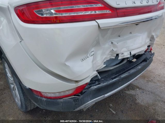 5LMCJ1C99KUL44439 Lincoln Mkc Standard