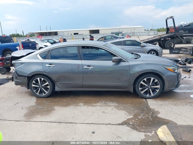 Nissan Altima 2.5 Sr 2017 1N4AL3AP4HN326915 Image 14
