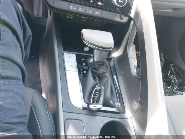 5NPLM4AG0NH054834 Hyundai ELANTRA SEL