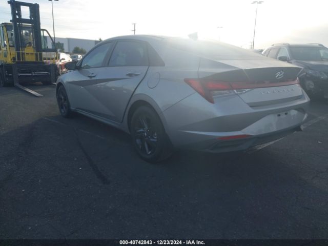 5NPLM4AG0NH054834 Hyundai ELANTRA SEL
