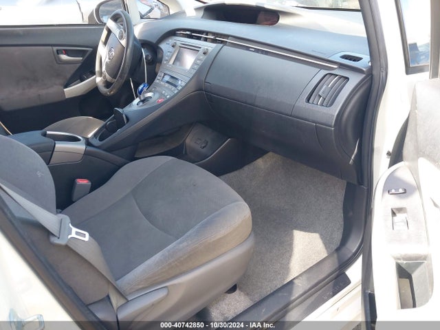 JTDKN3DU3E1794096 Toyota Prius