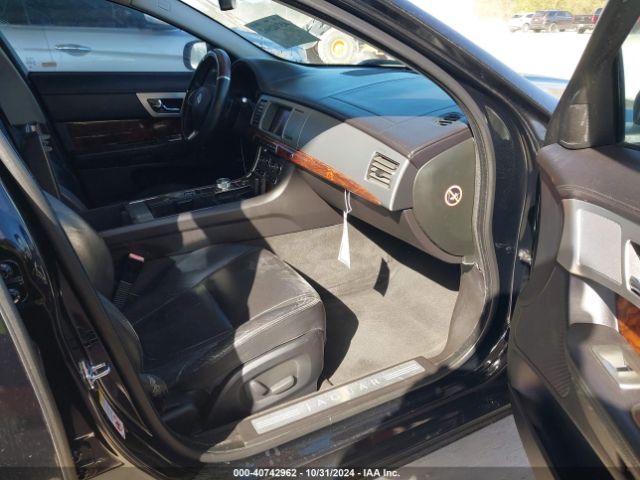 2012 JAGUAR XF SAJWA0FB8CLS55726 Photo 4