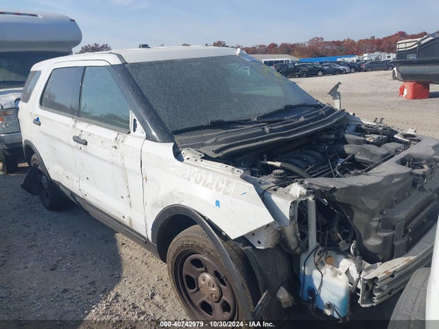 Ford Police Interceptor Utility 2018 1FM5K8AR6JGA37103 Image 1