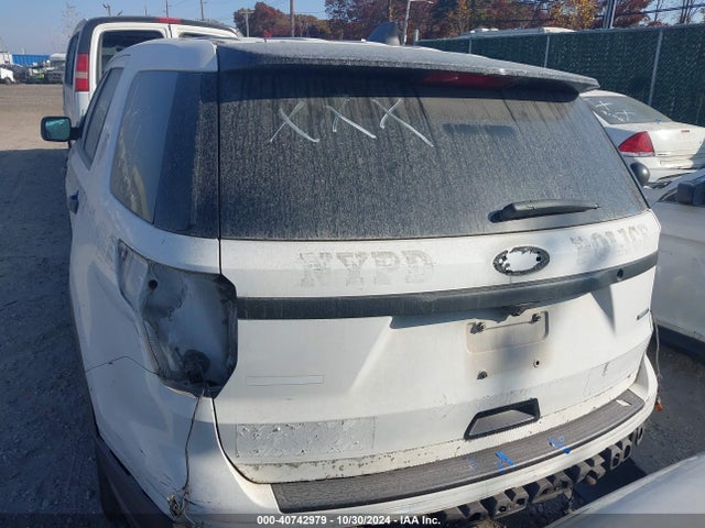 Ford Police Interceptor Utility 2018 1FM5K8AR6JGA37103 Image 16