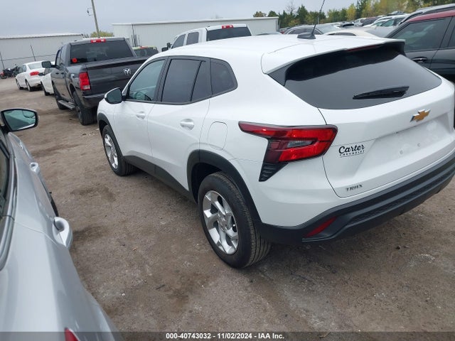 Chevrolet Trax Fwd Ls 2025 KL77LFEP1SC057286 Image 3