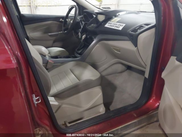1FMCU9GX0EUC14572 Ford ESCAPE SE