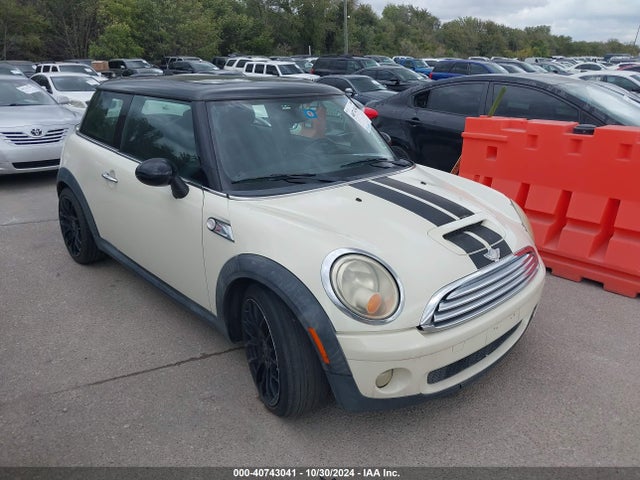 2008 MINI COOPER S WMWMF73578TV35916 Photo 0