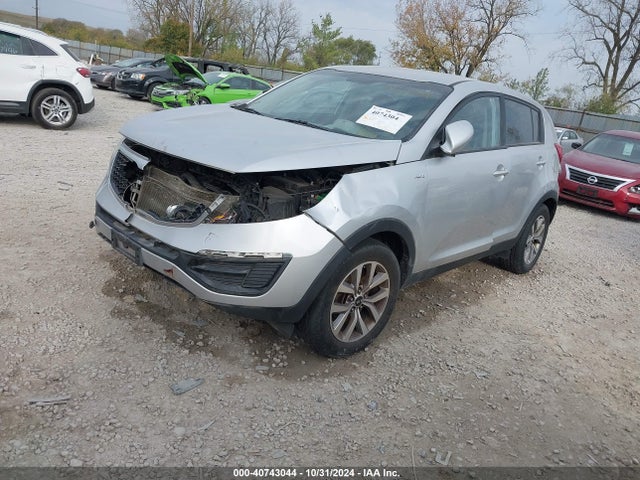 KIA Sportage Lx 2015 KNDPBCAC4F7758989 Image 2